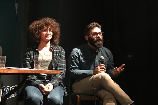 מרגישים בבית. היוצרים הצעירים בילאל קרמאן (ימין) ועאידה קעדאן (רמי יונס)
