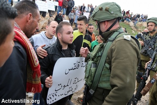 עד כה גבתה החסימה את חייהם של חמישה מתושבי הכפר קלקאס (צילום: אחמד אל-באז/אקטיבסטילס)