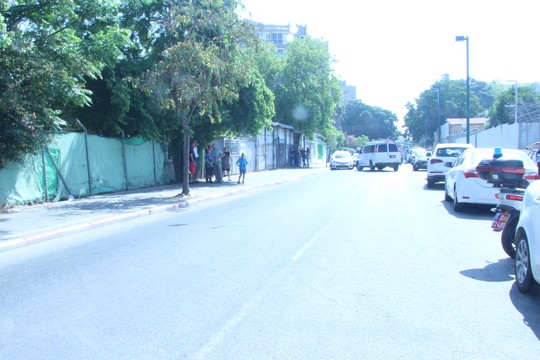 כוחות משטרה חוסמים את הרחוב. (צילום: לביא ונונו)