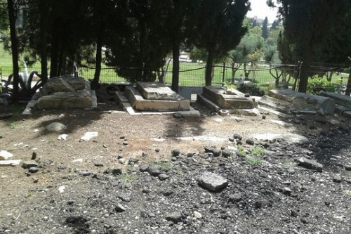 סובלנות פנים-יהודית על חורבות קברים מוסלמים בירושלים 
