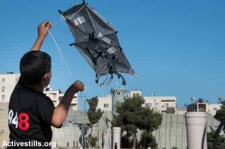 טקס לציון יום השנה לנכבה, מחנה הפליטים עאידה, בית לחם (ריאן רודריק ביילר / אקטיבסטילס)