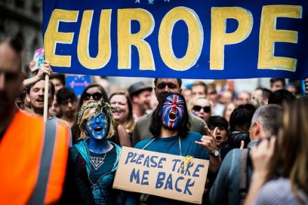 הפגנה בלונדון נגד היציאה מהאיחוד האירופי (Garon S CC BY-NC-ND 2.0)