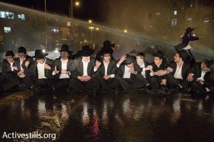 הפגנה נגד מאסרם של עריקים חרדים. ירושלים, 23 במרץ 2017 (אורן זיו/אקטיבסטילס)