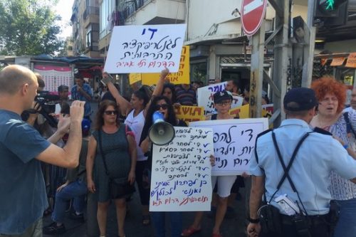הפגנת תושבות בדרום תל אביב נגד נתניהו (חגי מטר)