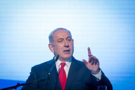 בועת הגאונות של נתניהו. ראש הממשלה בכנס תמיכה של הליכוד (מרים אלסטר/פלאש90)
