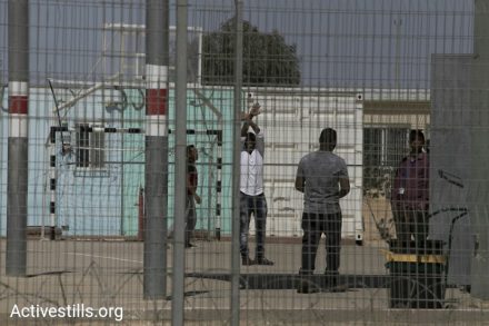 מבקשי המקלט האחרונים שצפויים להשתחרר מחולות. 14 במרץ 2018 (אורן זיו / אקטיבסטילס)