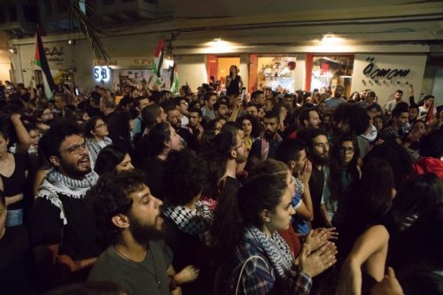 כ-300 מפגינים קוראים נגד הטבח בעזה. חיפה 18. במאי 2018. (צילום: נדין נאשף)