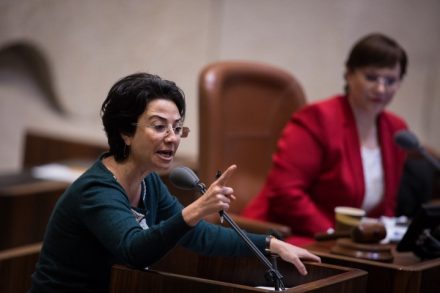 הניסיון להשתיק אותי היה בשבילי ציון 'טוב מאוד'. חנין זועבי מעל דוכן הכנסת (צילום: הדס פרוש / פלאש 90)