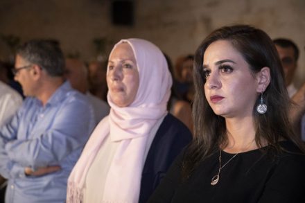 לא מוכנות שמפלגות השמאל הציוני יסמנו מיהי "ערביה טובה" ומיהי "ערביה רעה". סונדוס סאלח ואימאן ח'טיב יאסין באירוע של הרשימה המשותפת (צילום: אורן זיו)